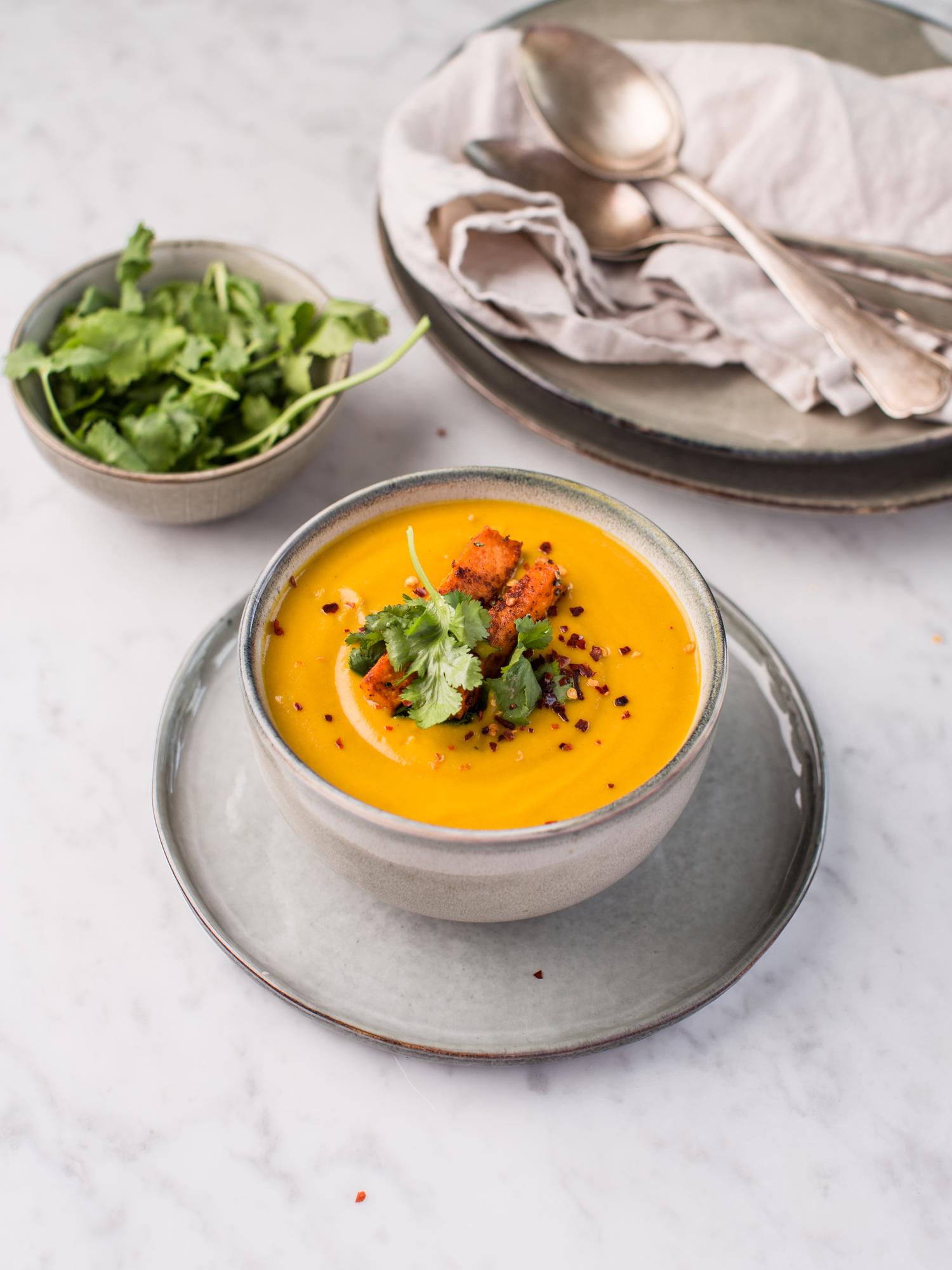 Süßkartoffelsuppe mit Curry