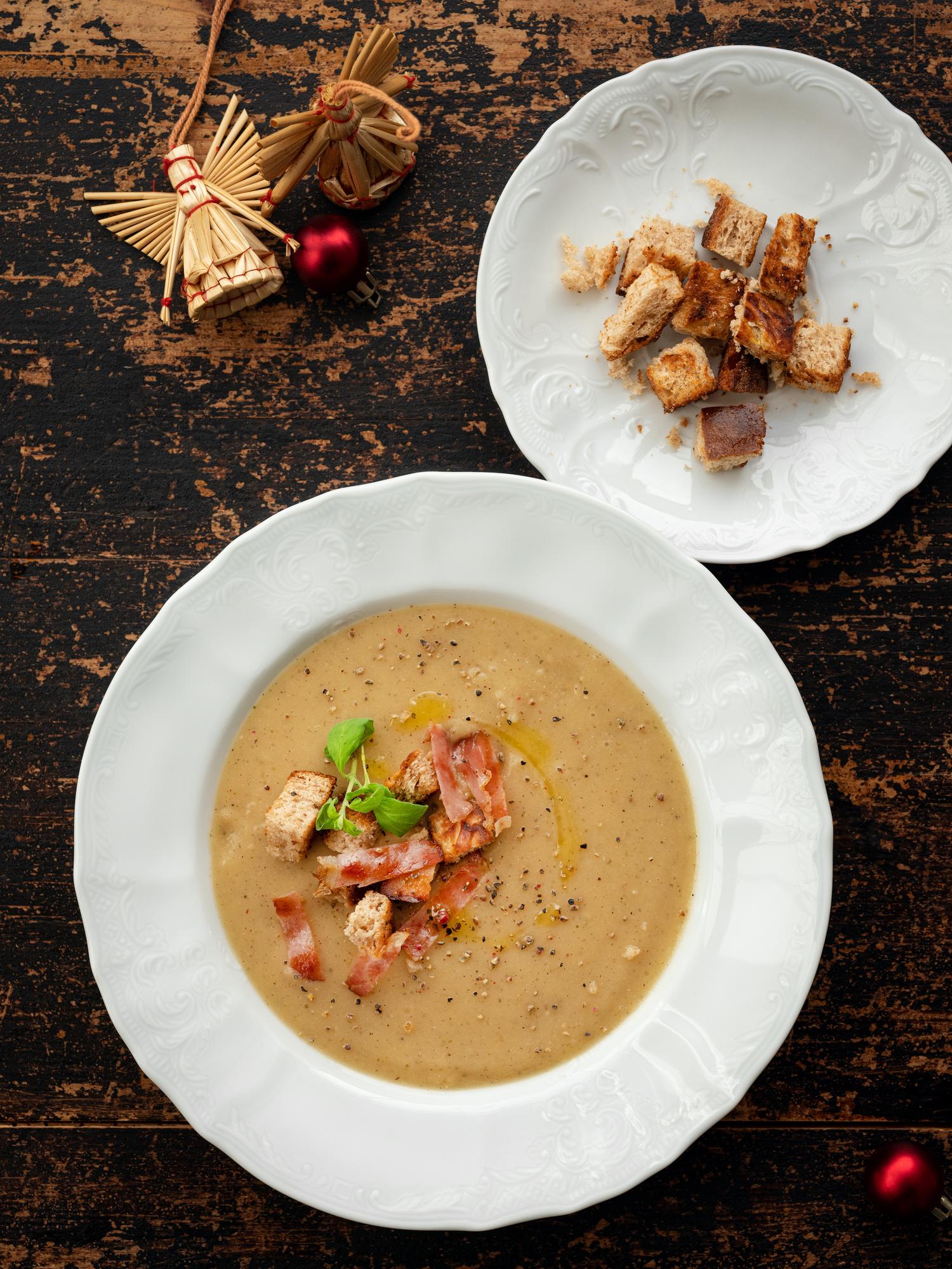 Weihnachtliche Erbscremesuppe
