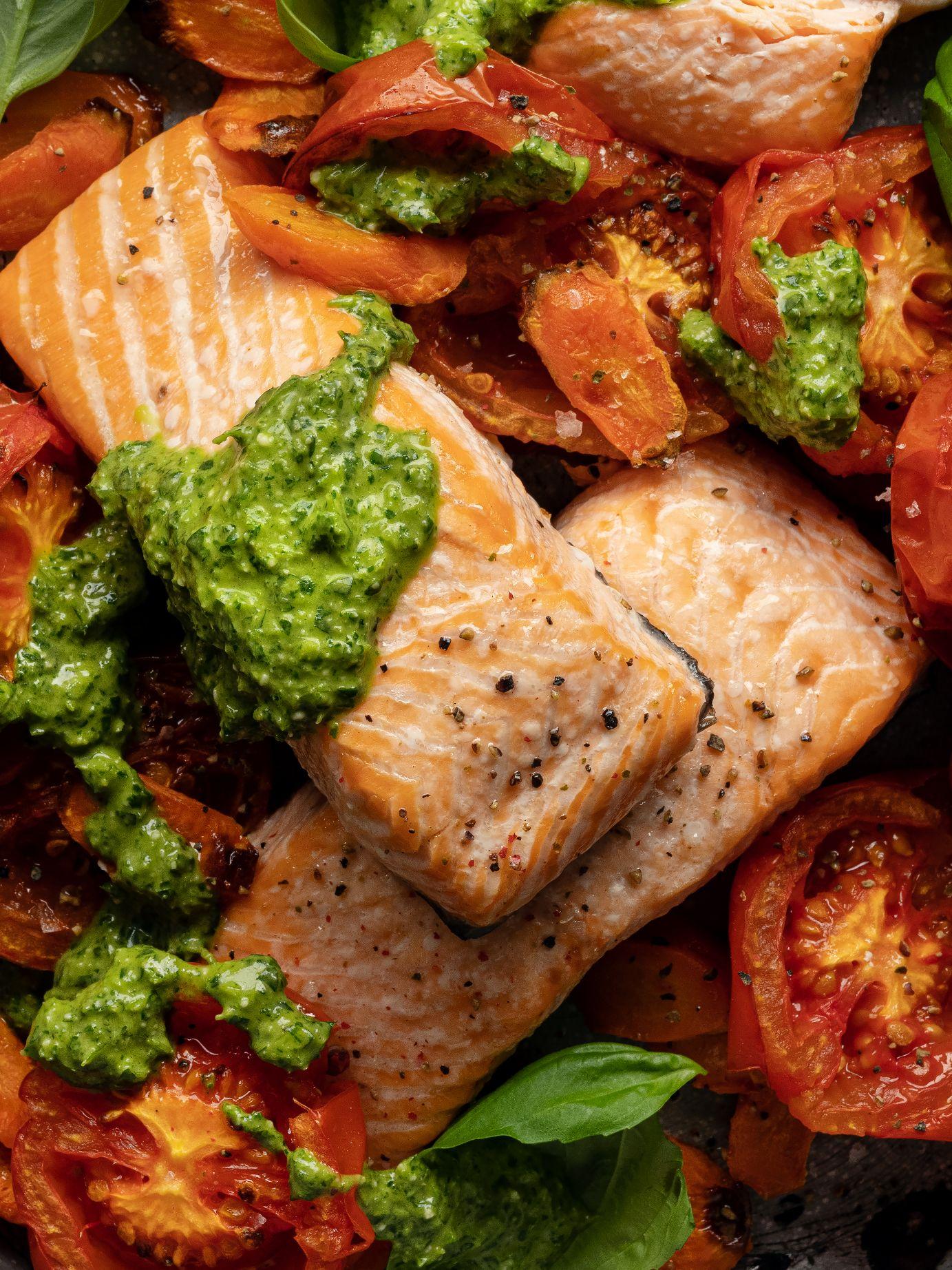 Lachs mit Gemüse vom Blech