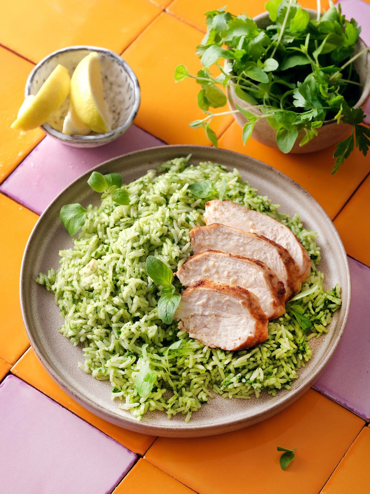 Mexikanischer Reis Arroz Verde mit Hähnchenbrustfilet