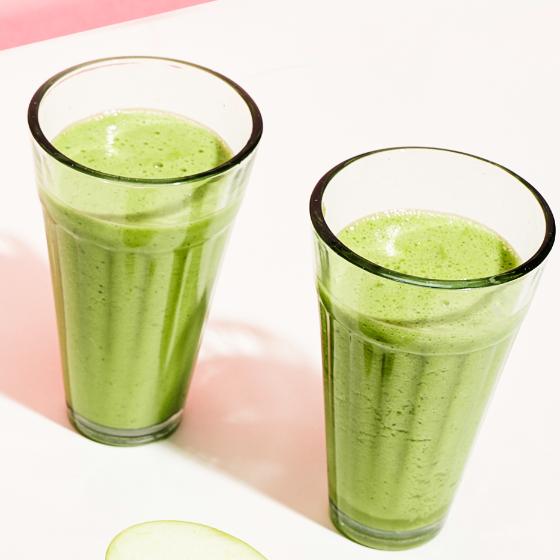 Gurken-Smoothie mit Joghurt, Dill und Minze