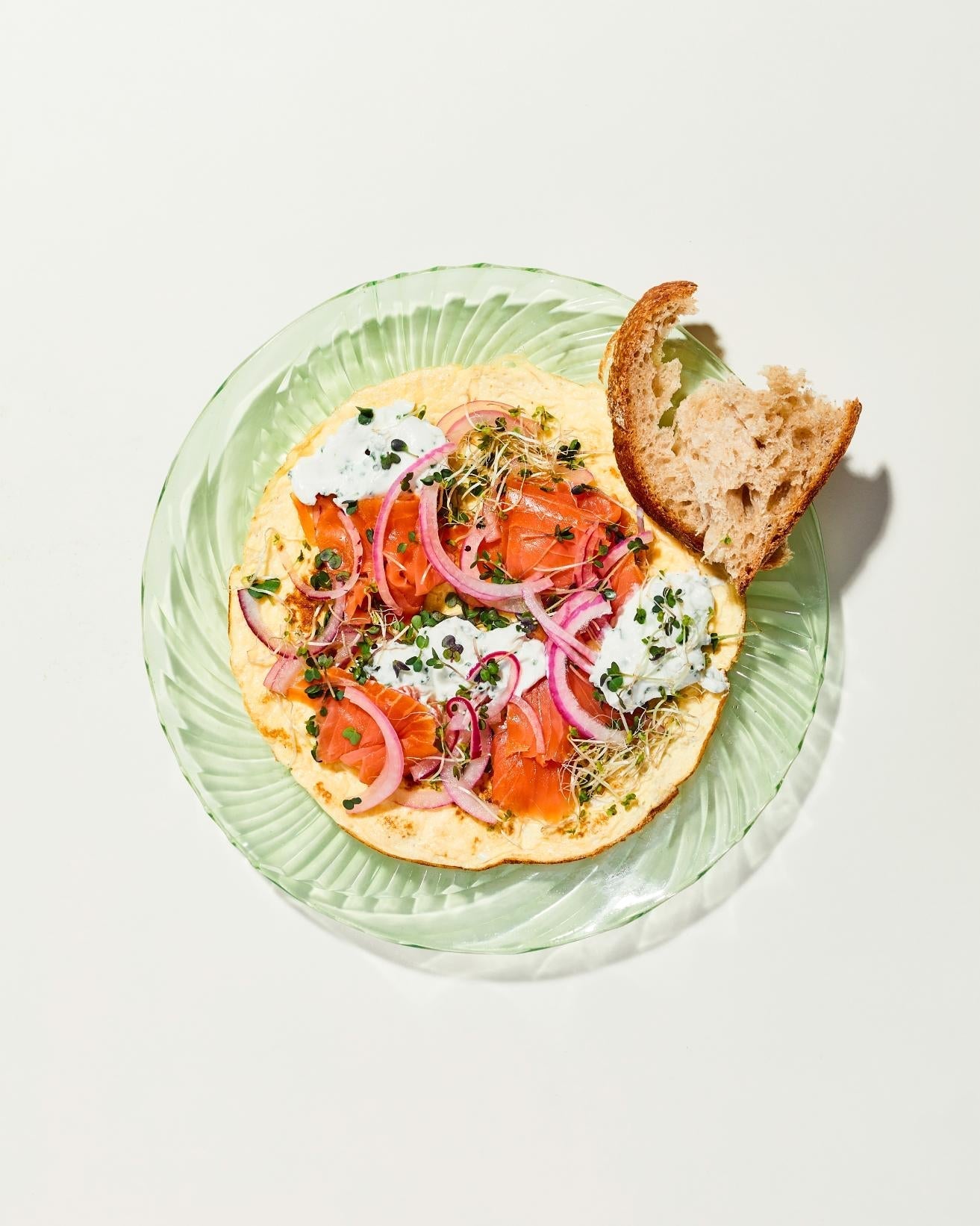 Omelett mit Quark und geräuchertem Lachs
