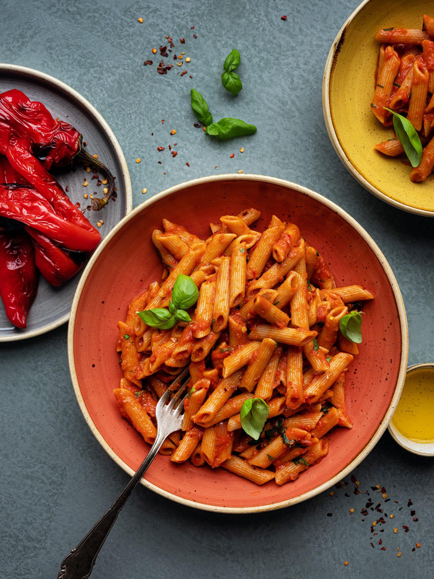 Penne mit Paprika-Tomaten-Sauce