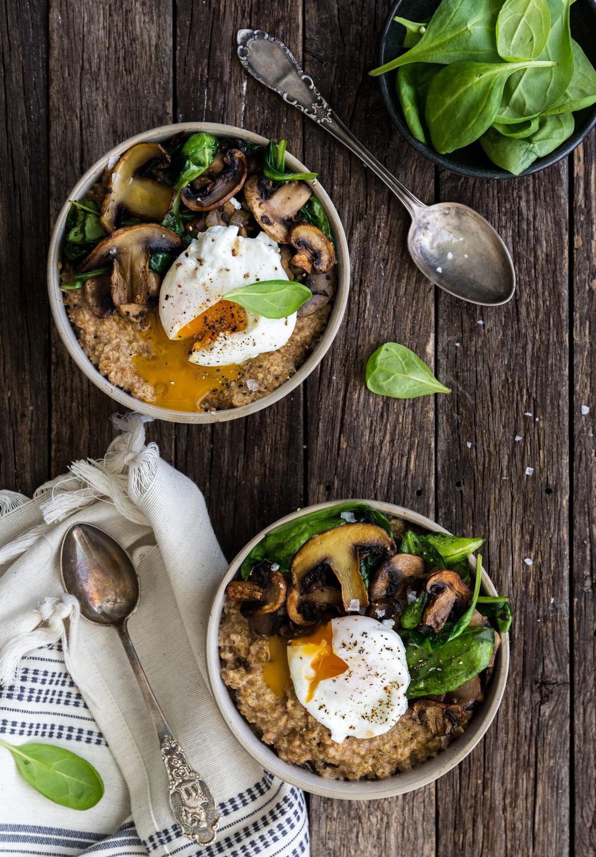 Salziger Haferbrei mit Champignons