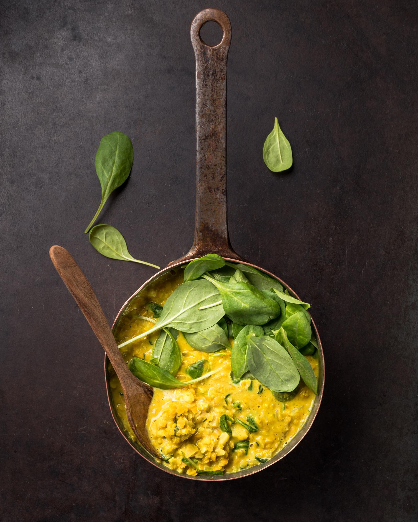 Linsen-Dhal mit Blumenkohl
