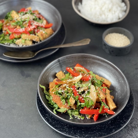 Tempeh-Pfanne mit Reis
