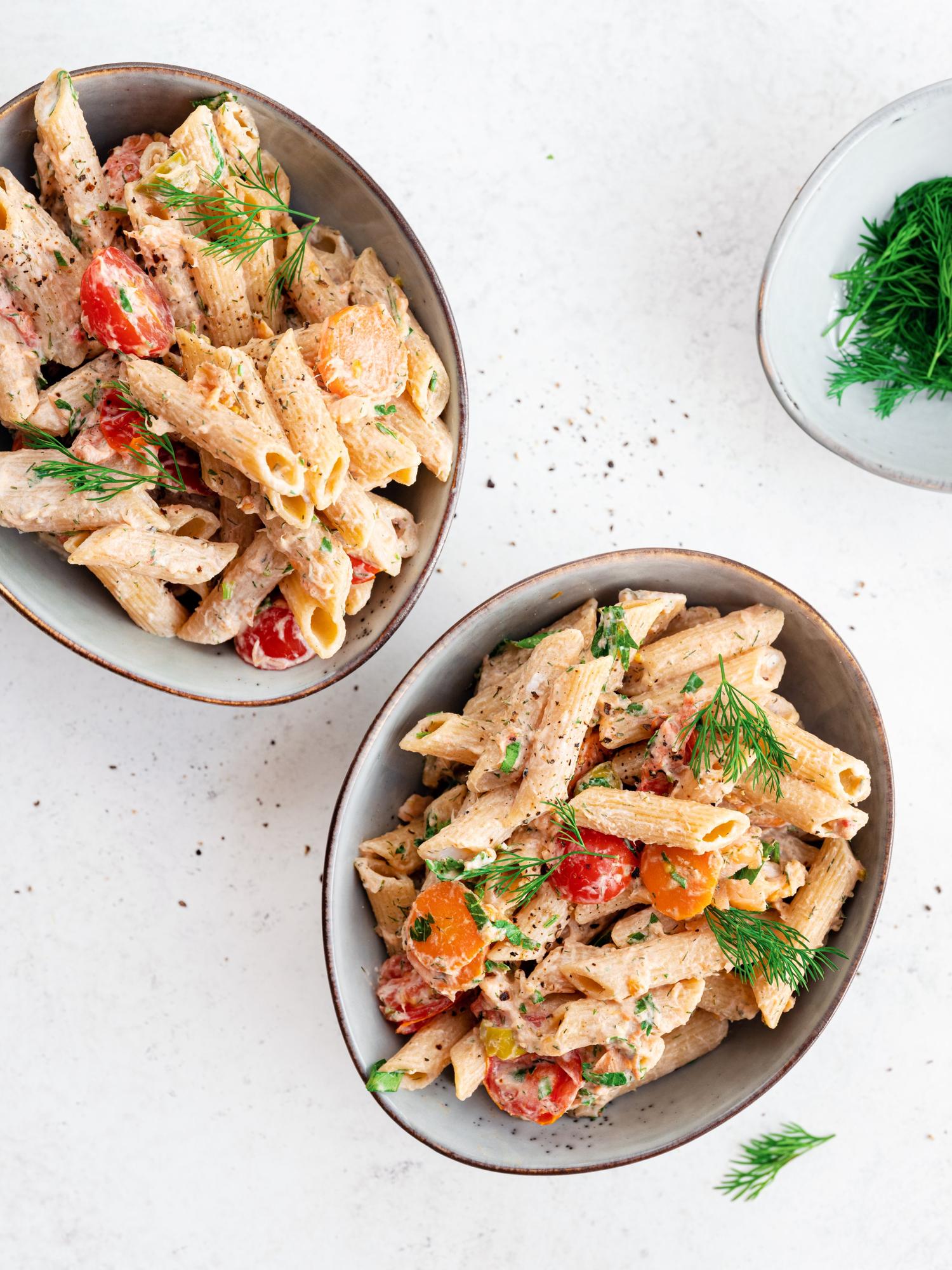 Nudeln mit geräuchertem Lachs