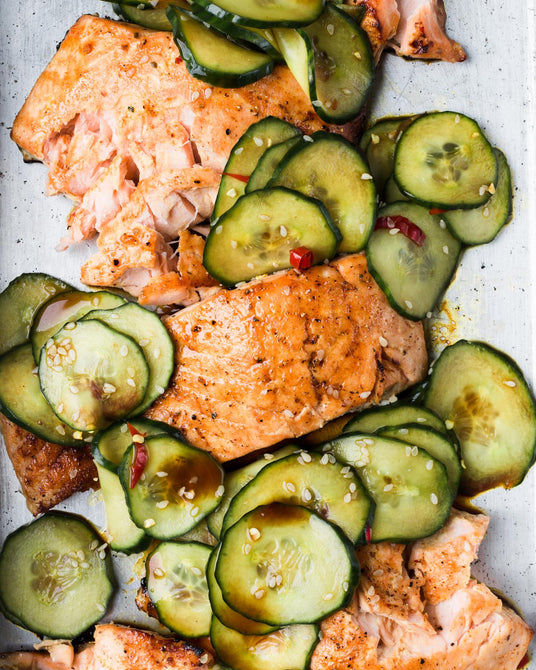 Lachs mit Gurkensalat
